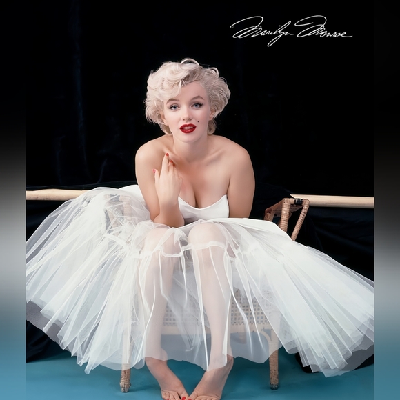 Marilyn Monroe HQ Rare Embellished Diamond Ballerina Art Framed Wall decor